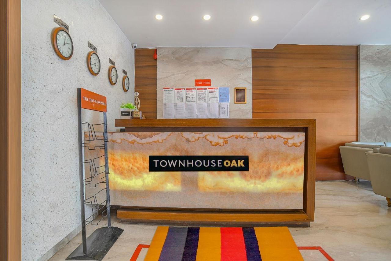 אינדורה Vaccinated Staff- Townhouse Oak Hotel Silvotel מראה חיצוני תמונה
