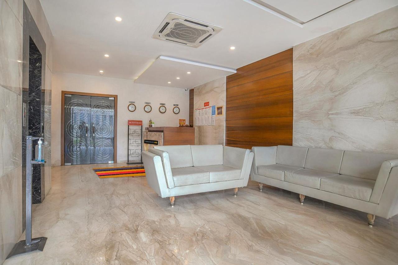אינדורה Vaccinated Staff- Townhouse Oak Hotel Silvotel מראה חיצוני תמונה