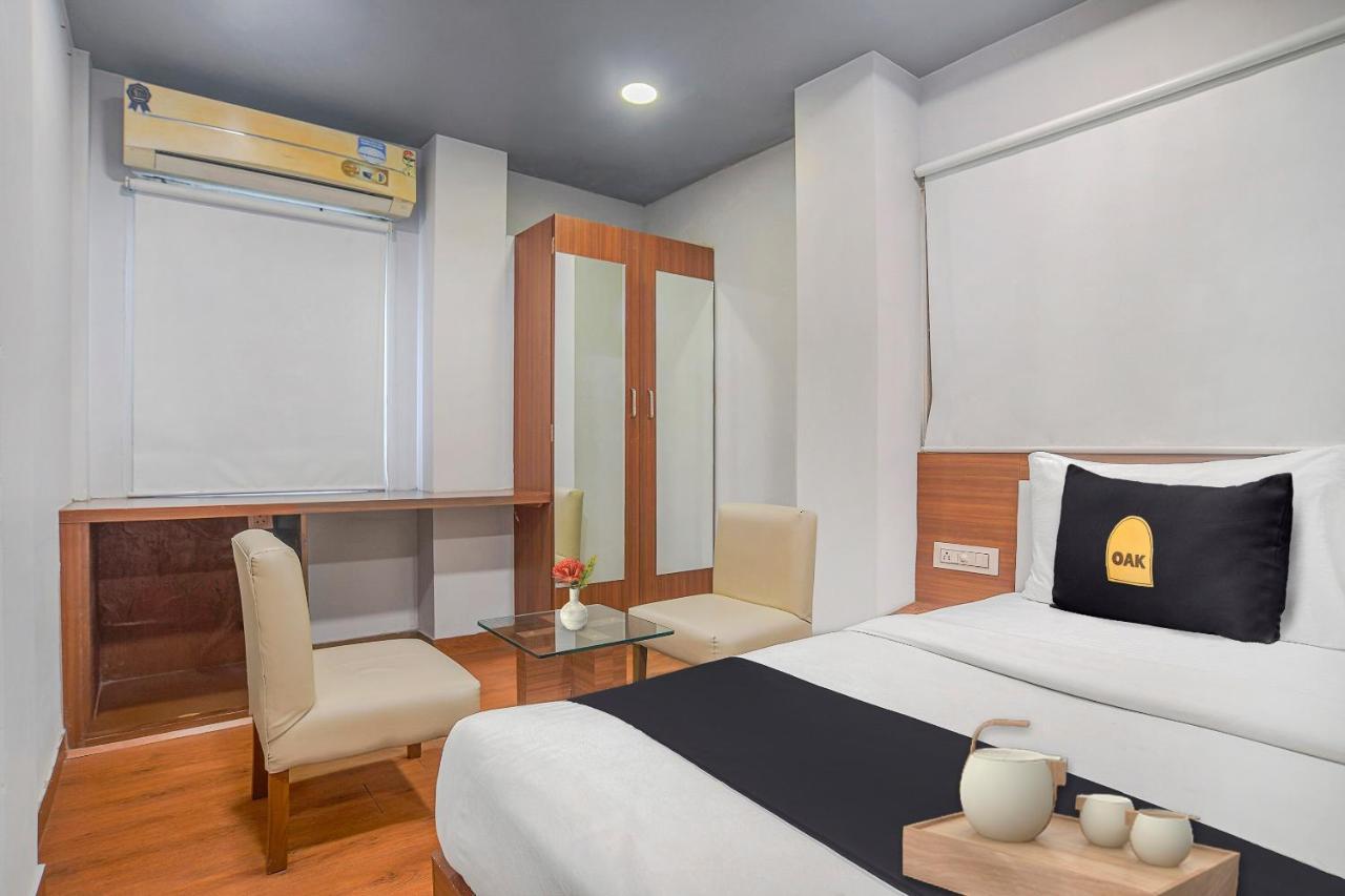 אינדורה Vaccinated Staff- Townhouse Oak Hotel Silvotel מראה חיצוני תמונה